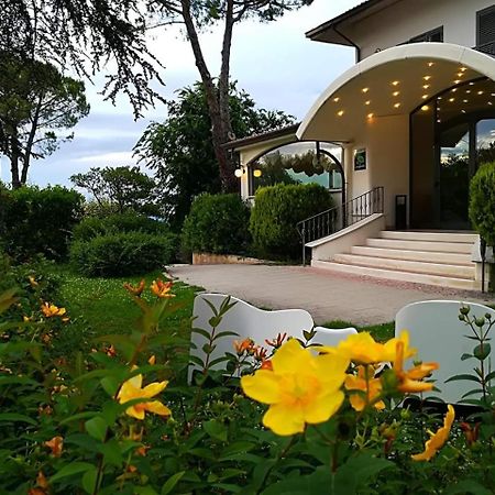 Hotel Panorama San Valentino in Abruzzo Citeriore Kültér fotó